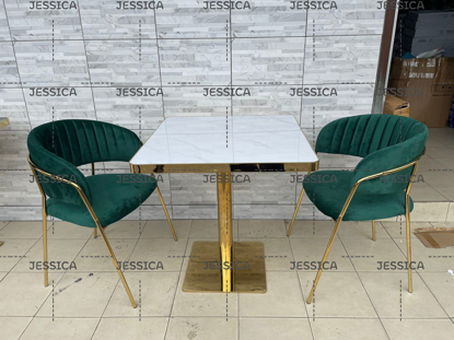 Agrandir l'image de Table à manger 02 places Image de Table à manger 02 places