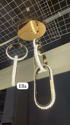 Image de Lustre suspendu décoratif en cristal, plafond