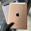 Image sur Apple iPad Air - 16 Go - Wifi - Gris  · Reconditionné - 3 Mois de Garantie