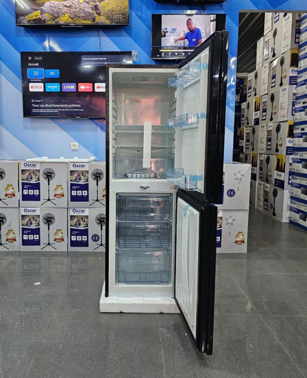 Image sur Réfrigérateur Combiné Oscar OSC‑250CMB – 250 L, A+, No Frost, LED, Classe ST/T – Garantie 6 Mois