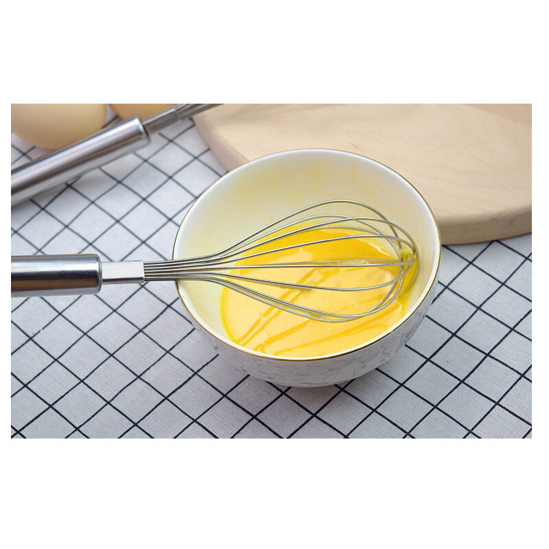 Yufengjiao - Shaker à œufs doré - Fouet à l'intérieur de la coque - Outil  de cuisine manuel - Couleur : comme sur la photo : : Maison